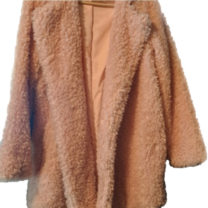 Womens coat...never worn...SUPER soft..not heavy..silk inside. SZ M